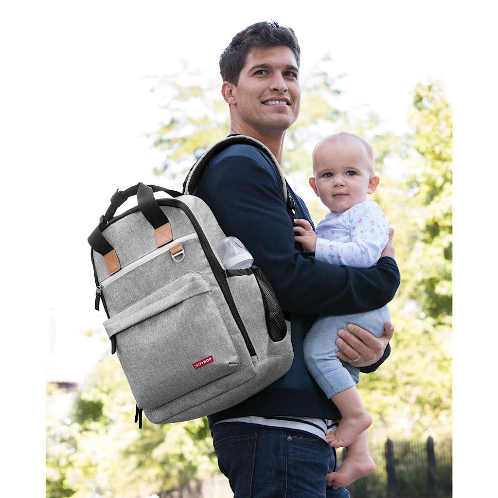 Mochila pañalera Skip Hop aerodinámica gris - JORHELITOS - JORHELITOS