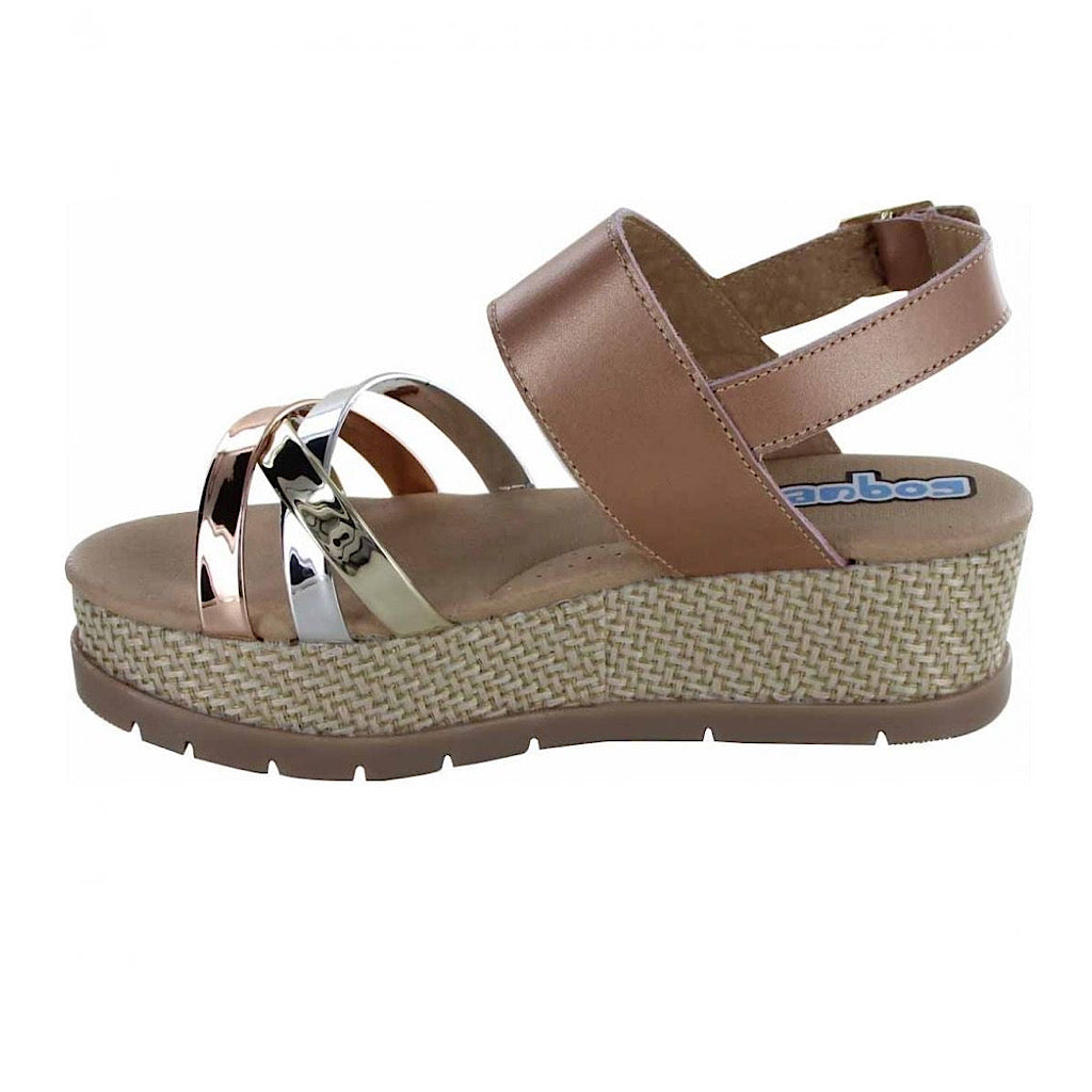 Sandalia color oro con plataforma niña Coqueta - JORHELITOS - JORHELITOS